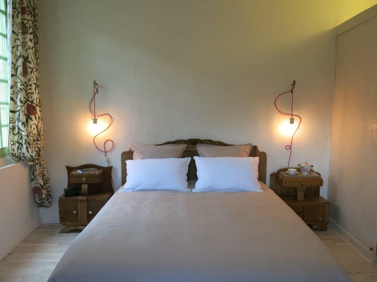 La Buissonniere Bed & Breakfast Oppede Exterior photo